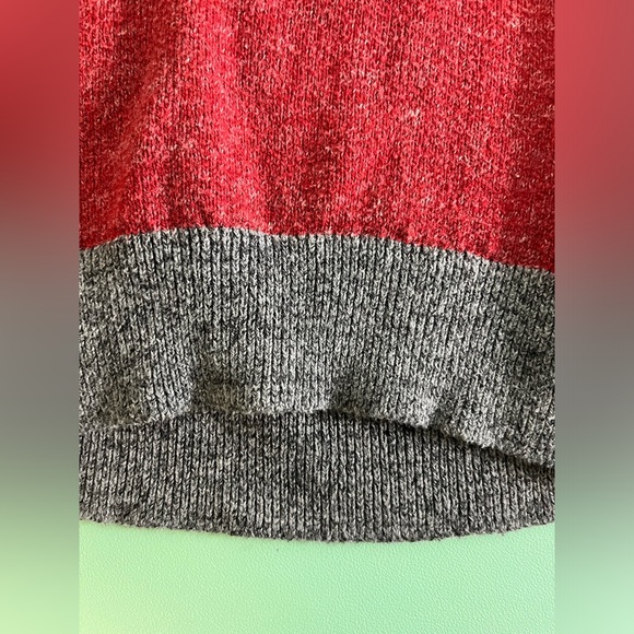 Baby Gap Red, Grey with Pink Heart Long Sleeve Sweater, Girl Size 5, kid sweater - Picture 6 of 7